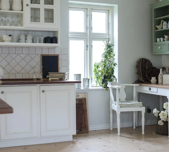 Kitchen Drawers