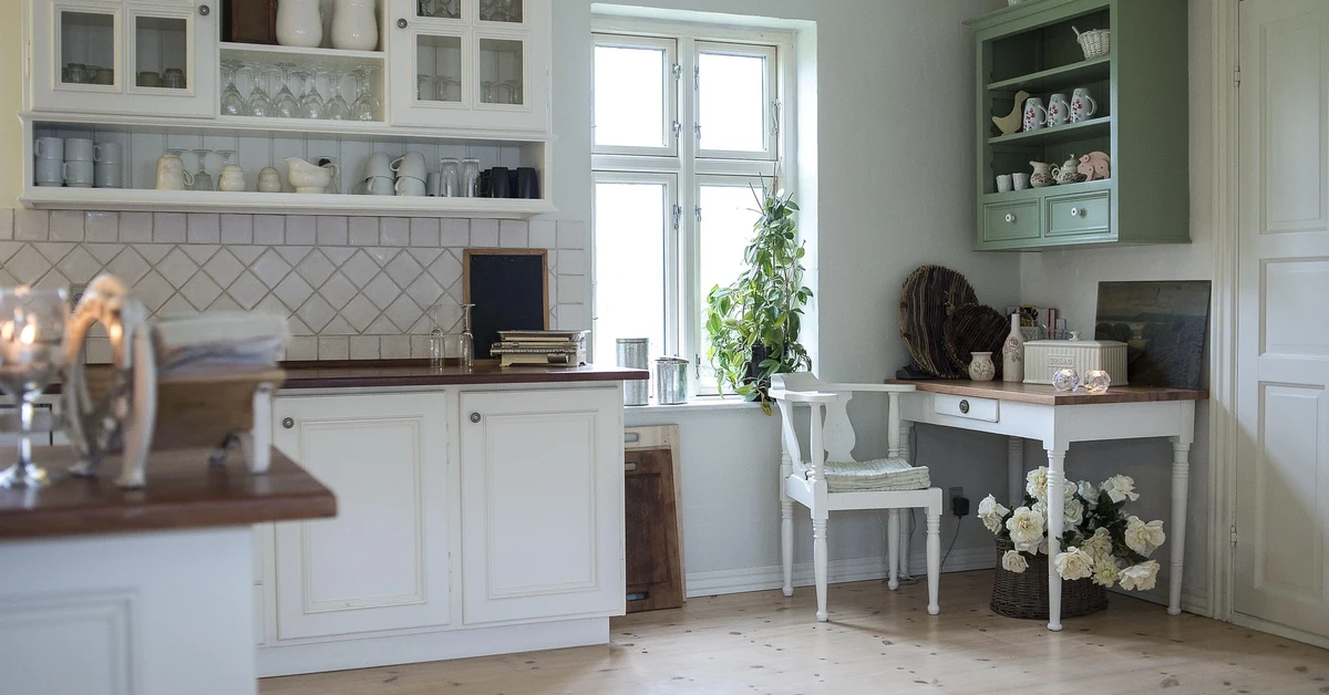 Kitchen Drawers